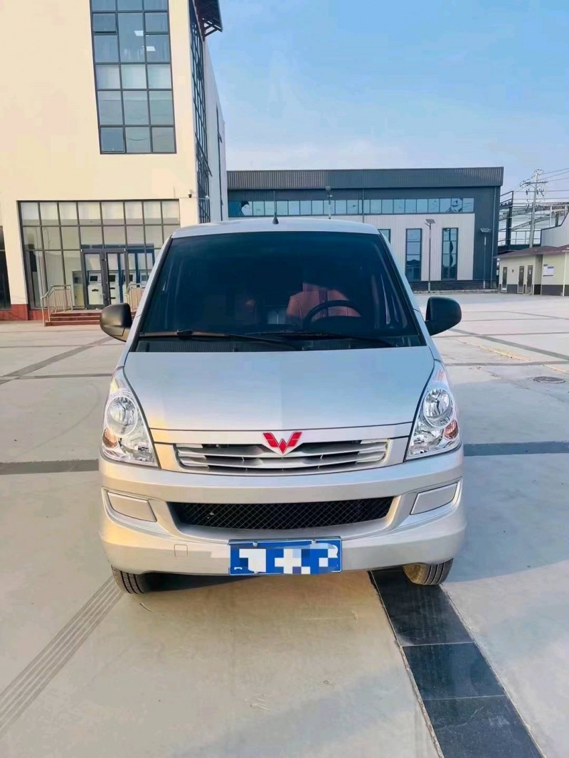 東營21年五菱汽車榮光1