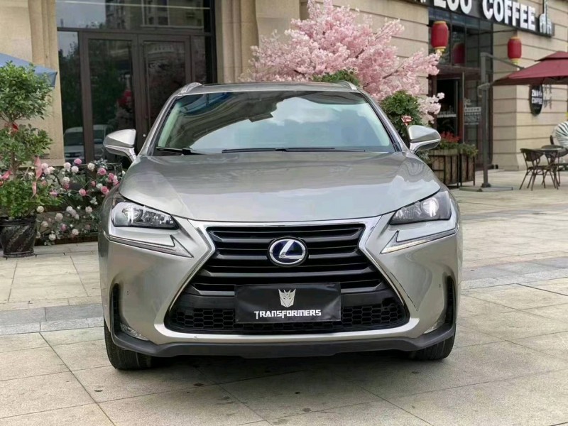 苏州16年雷克萨斯NX1