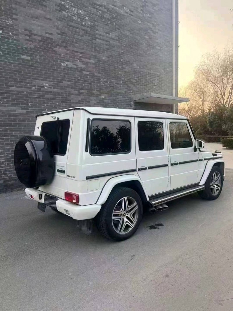 济宁13年奔驰G8