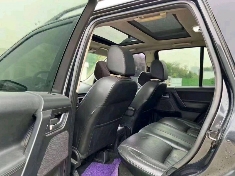 济宁12年路虎神行者4