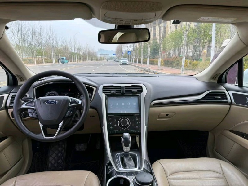 青岛15年福特蒙迪欧7