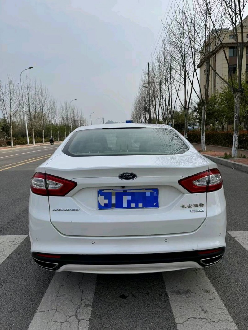 青岛15年福特蒙迪欧9