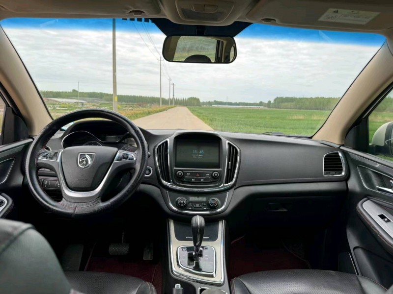 青島17年寶駿5606