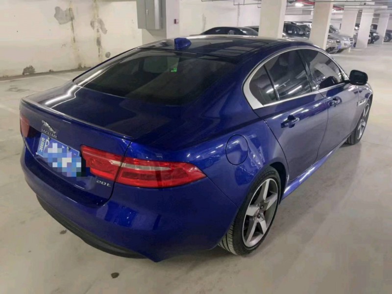 保定17年捷豹XE4