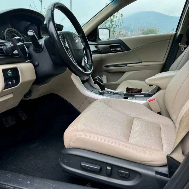 广州14年本田雅阁6