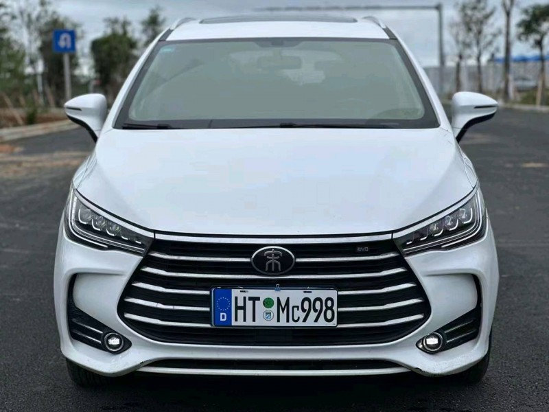 广州19年比亚迪宋MAX1