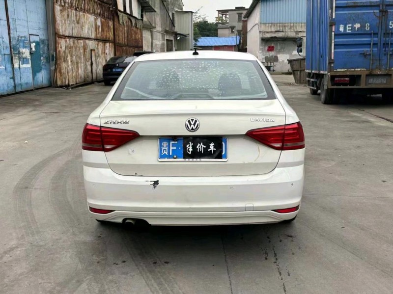 广州16年大众朗逸9