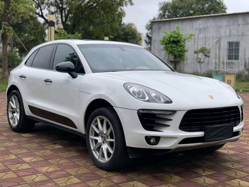 广州14年保时捷Macan2