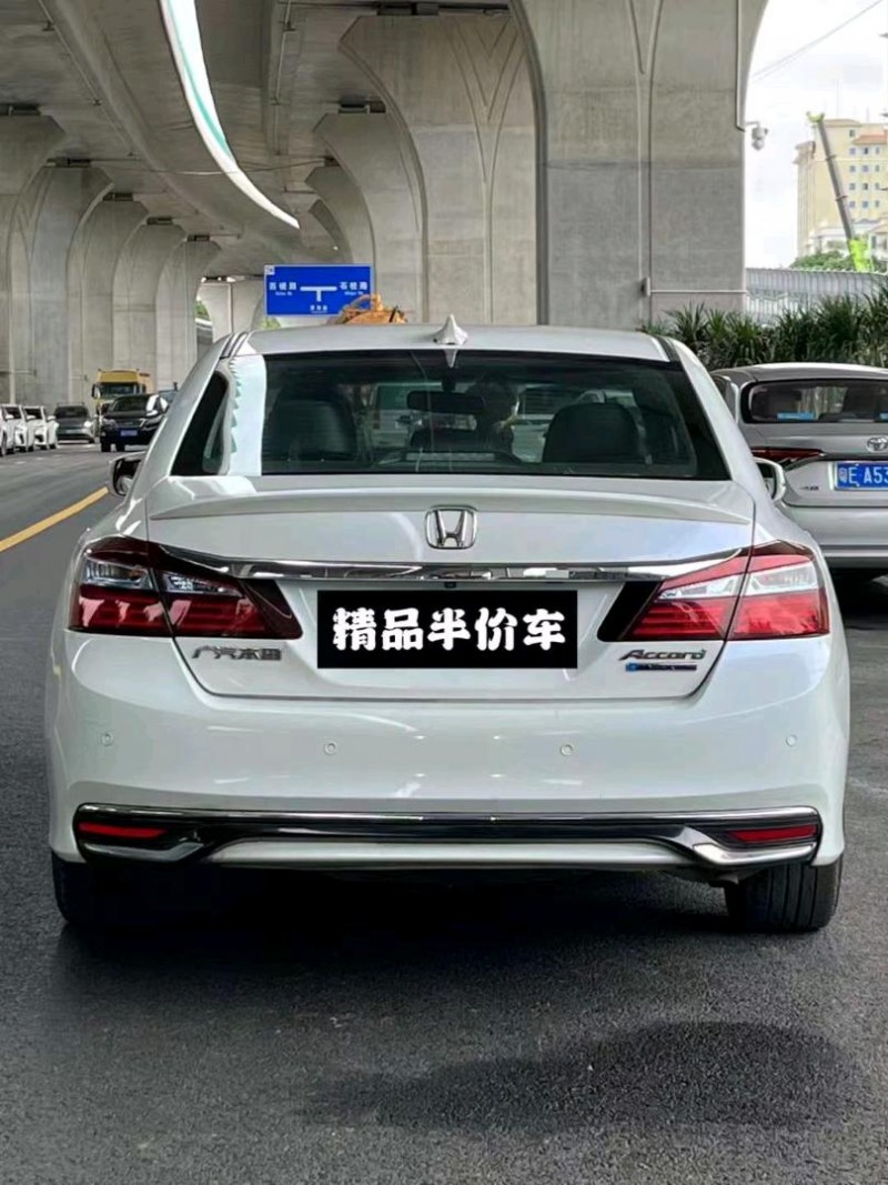 广州17年本田雅阁9