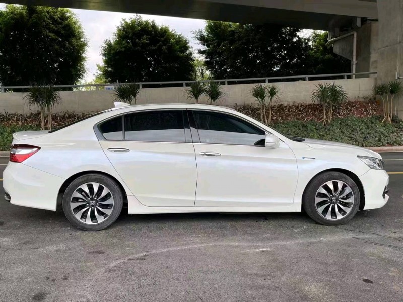 广州17年本田雅阁5