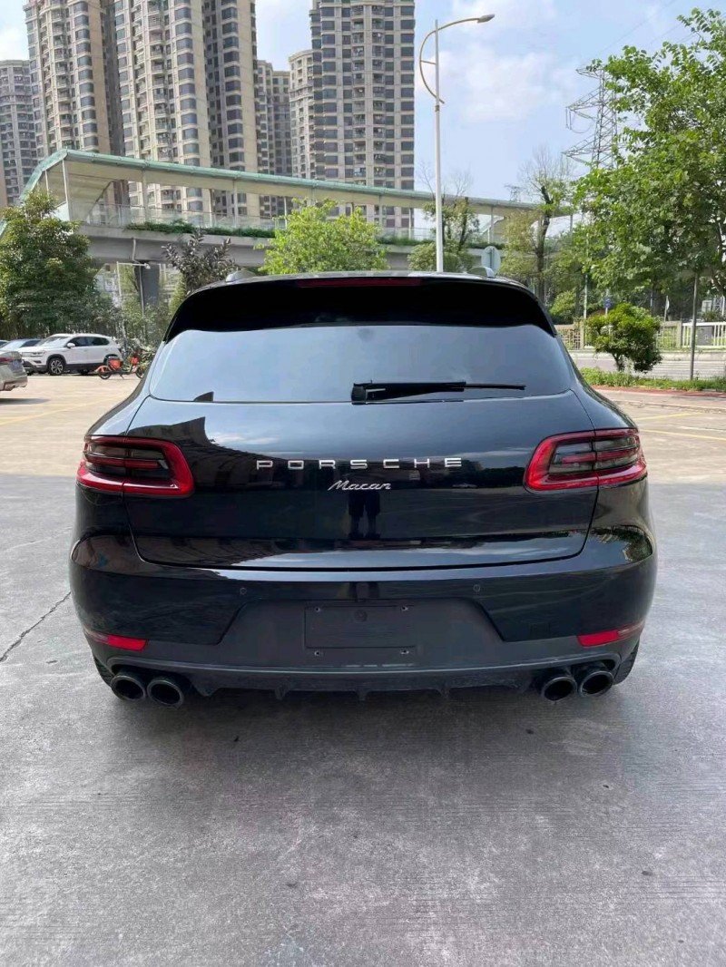 广州17年保时捷Macan9