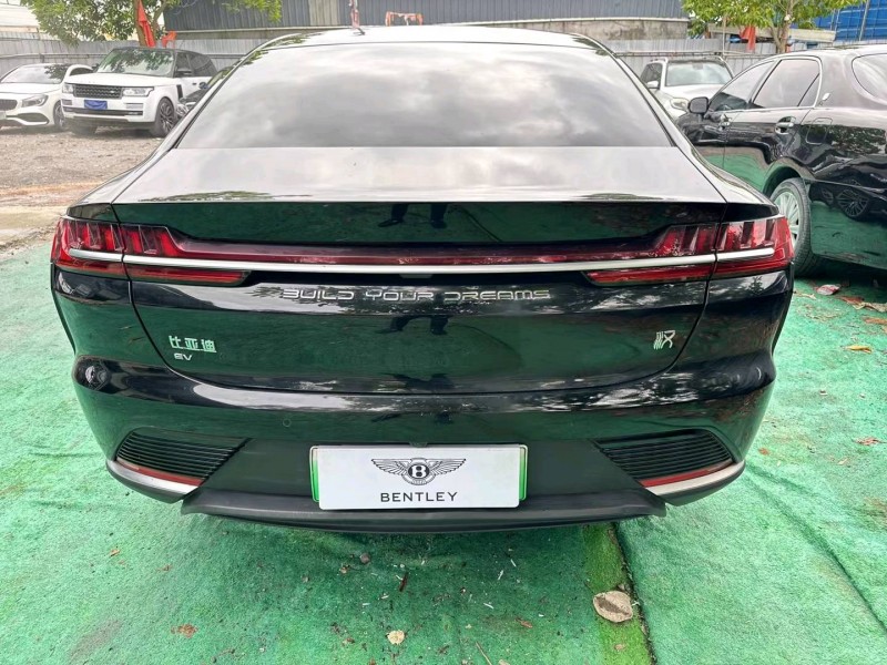 广州23年比亚迪汉3