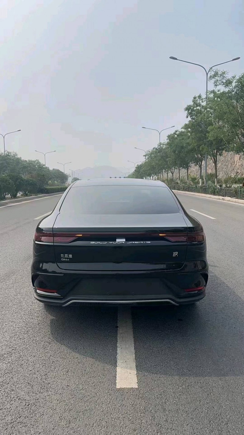 青岛24年比亚迪汉8