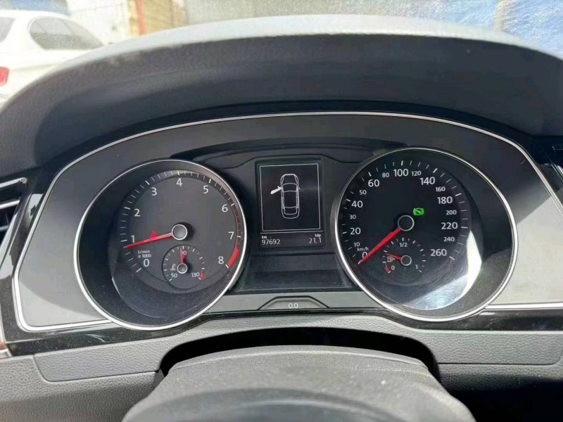 济南19年大众迈腾5