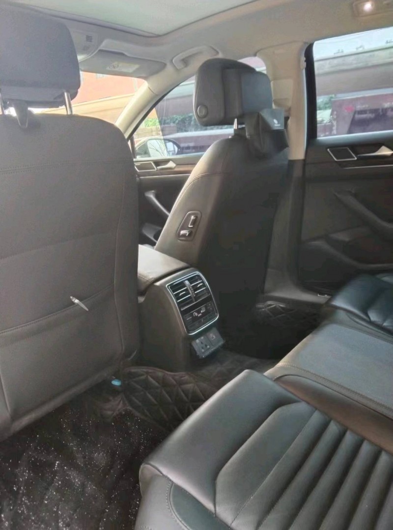 保定19年大众迈腾4