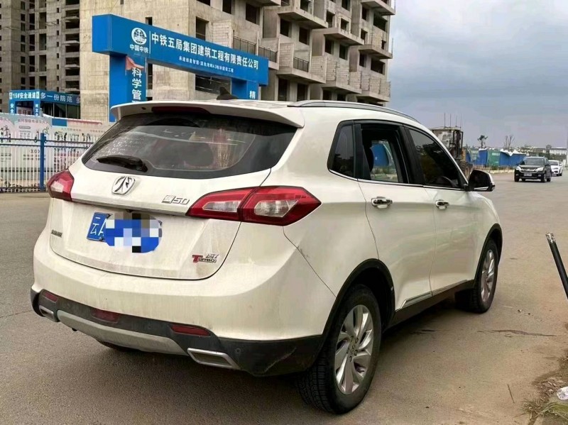 昆明18年北汽威旺S502