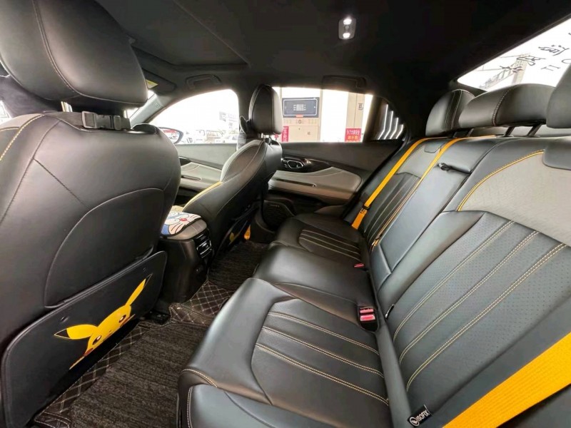 保定21年传祺影豹7