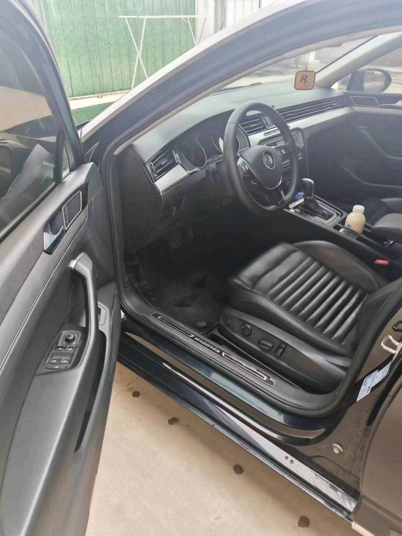 保定17年大众迈腾8