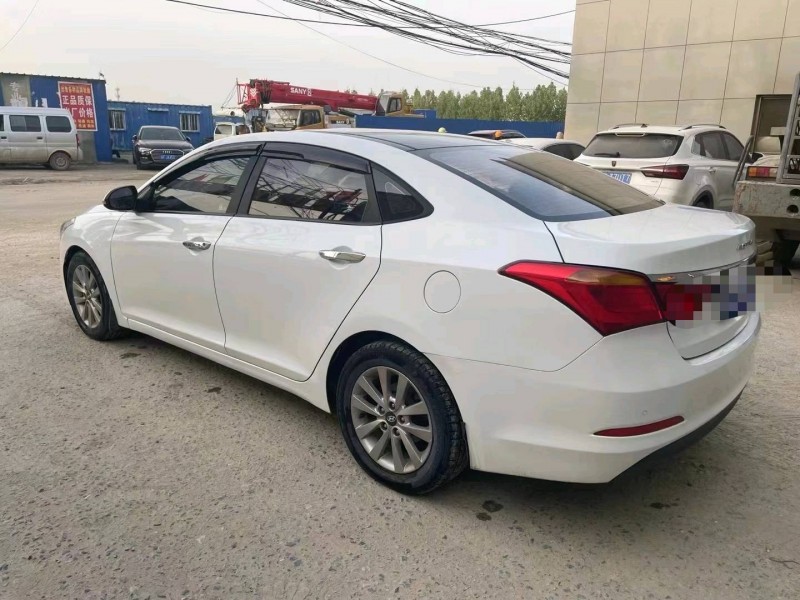 保定13年现代名图7