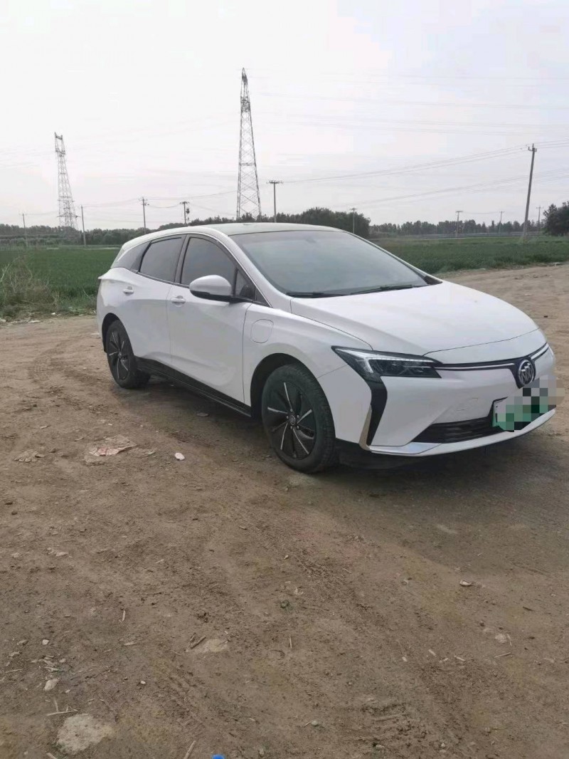 保定22年别克威朗2