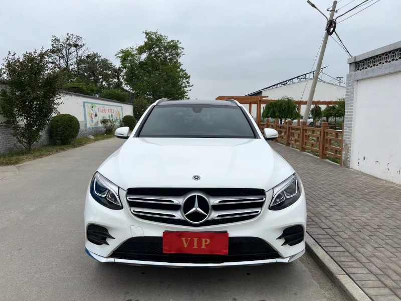 青岛18年奔驰GLC1