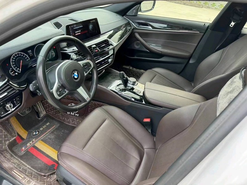 保定19年宝马5系4