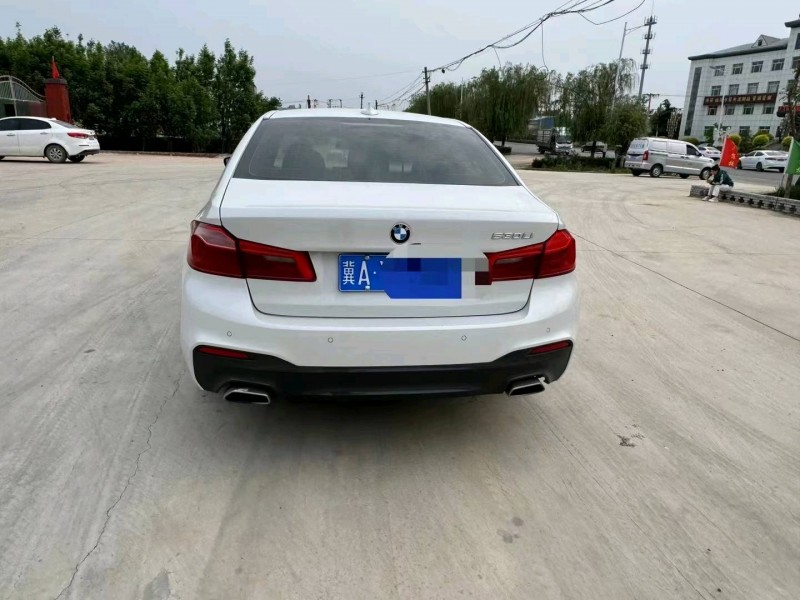 保定19年宝马5系9