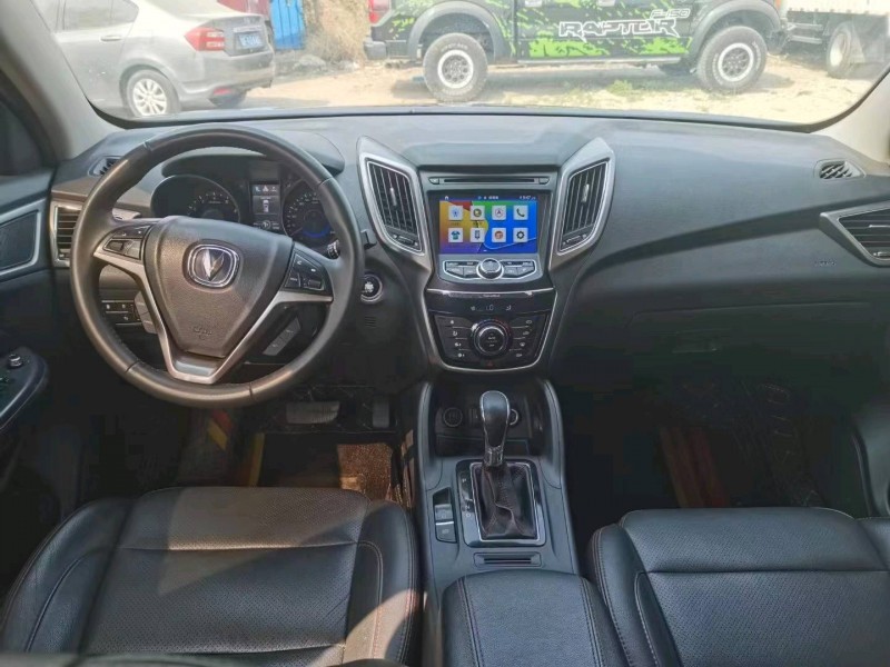 保定16年长安汽车CS756