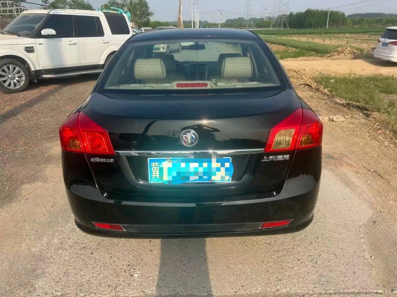 保定16年别克凯越9