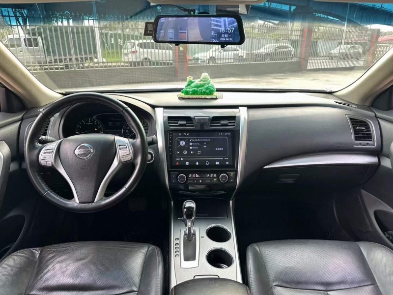 佛山17年日产天籁4