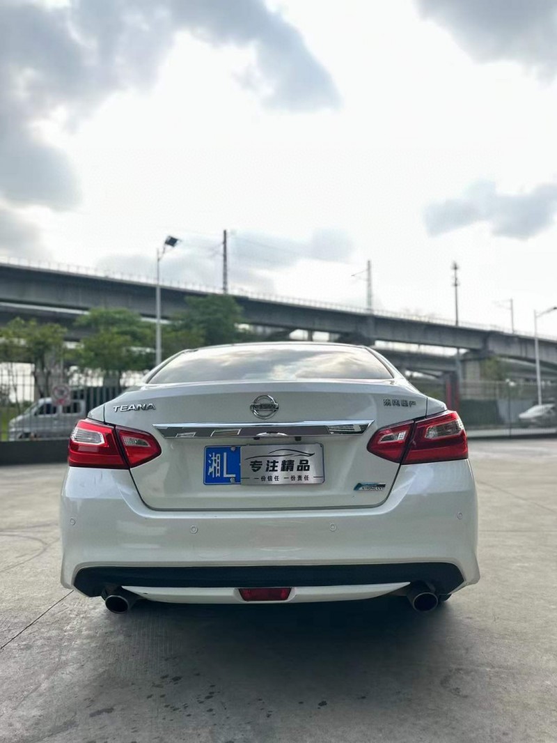 佛山17年日产天籁9