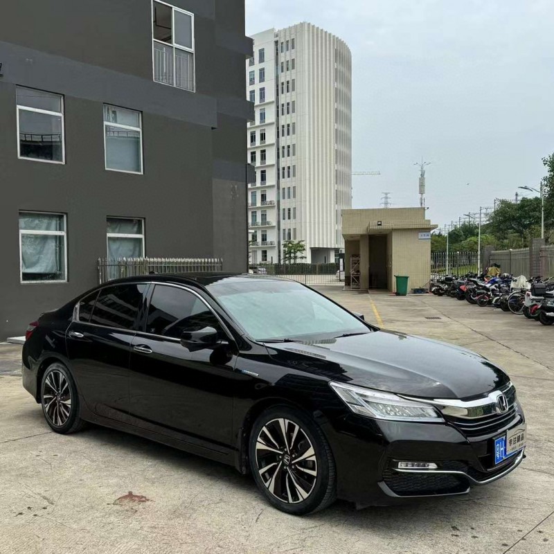 佛山17年本田雅阁2