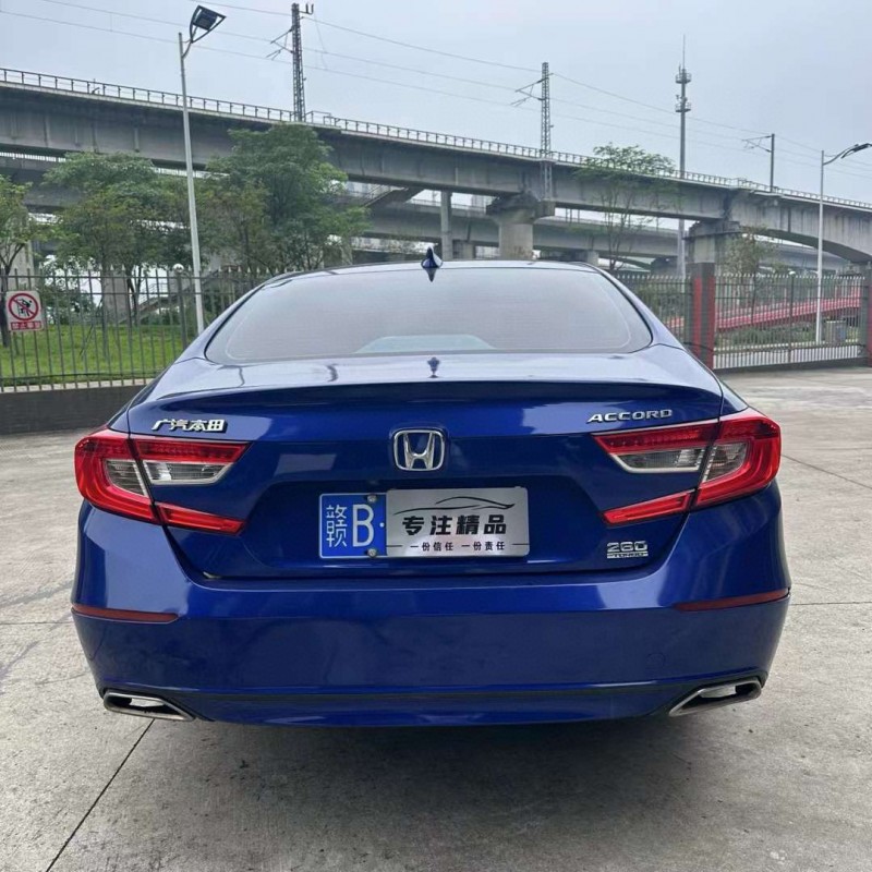 佛山18年本田雅阁9