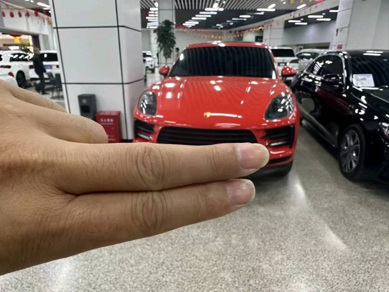 昆明20年保時捷Macan1