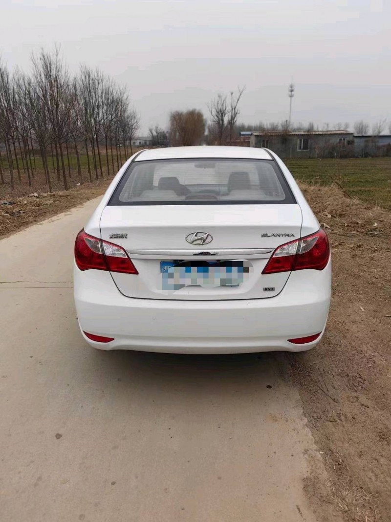 保定15年现代悦动9