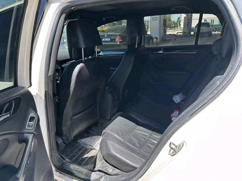 保定12年大众高尔夫8