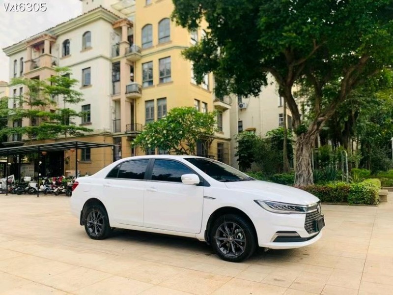 东莞23年比亚迪秦3