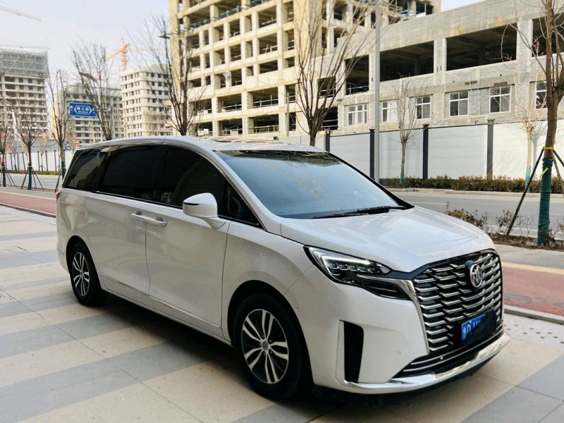 聊城18年别克GL83