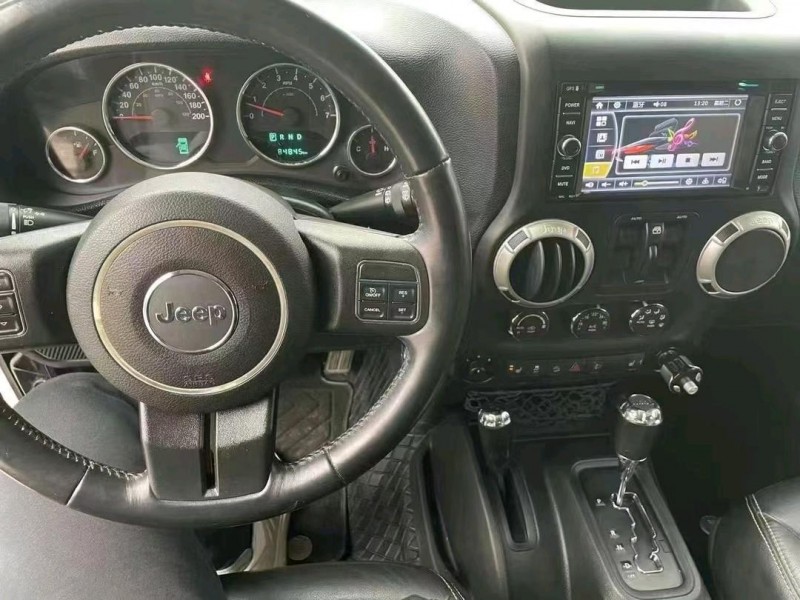 邢台17年Jeep牧马人3