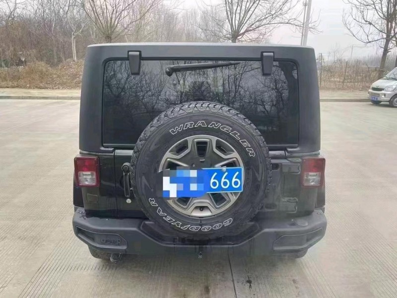 邢台17年Jeep牧马人4