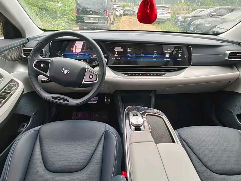 嘉興22年極狐汽車阿爾法2