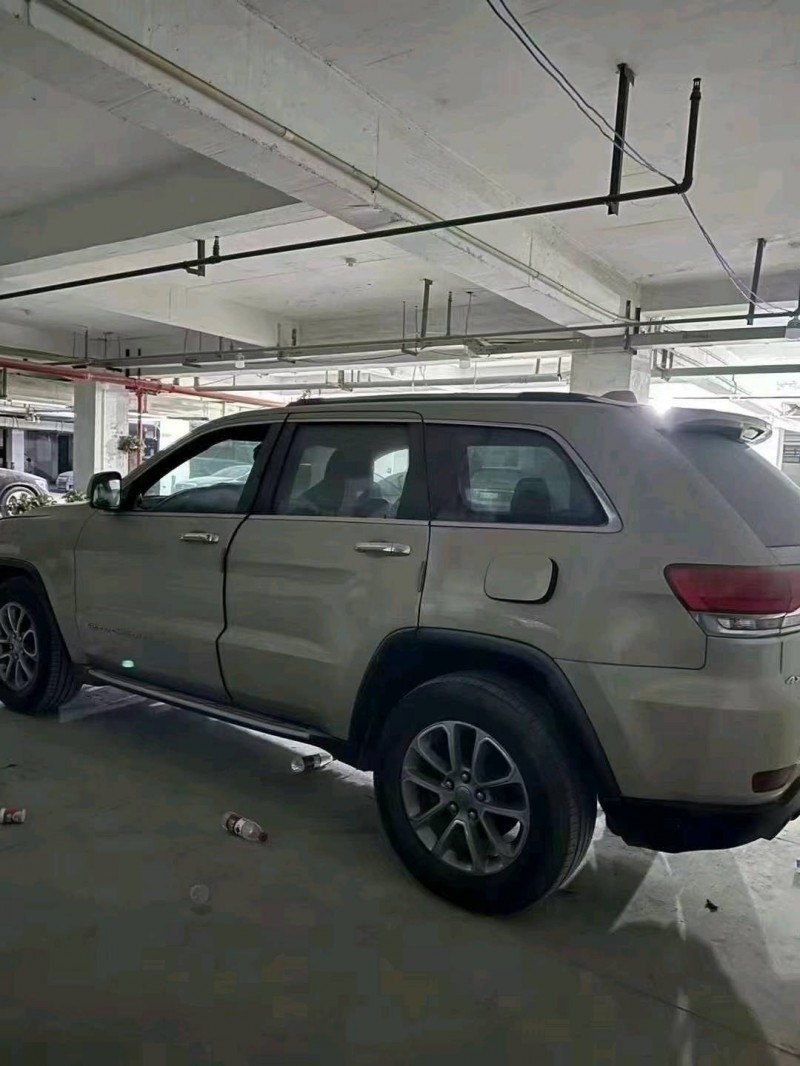 嘉興15年Jeep大切諾基5