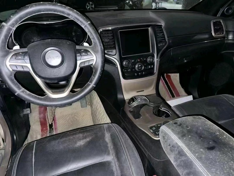 嘉興15年Jeep大切諾基8