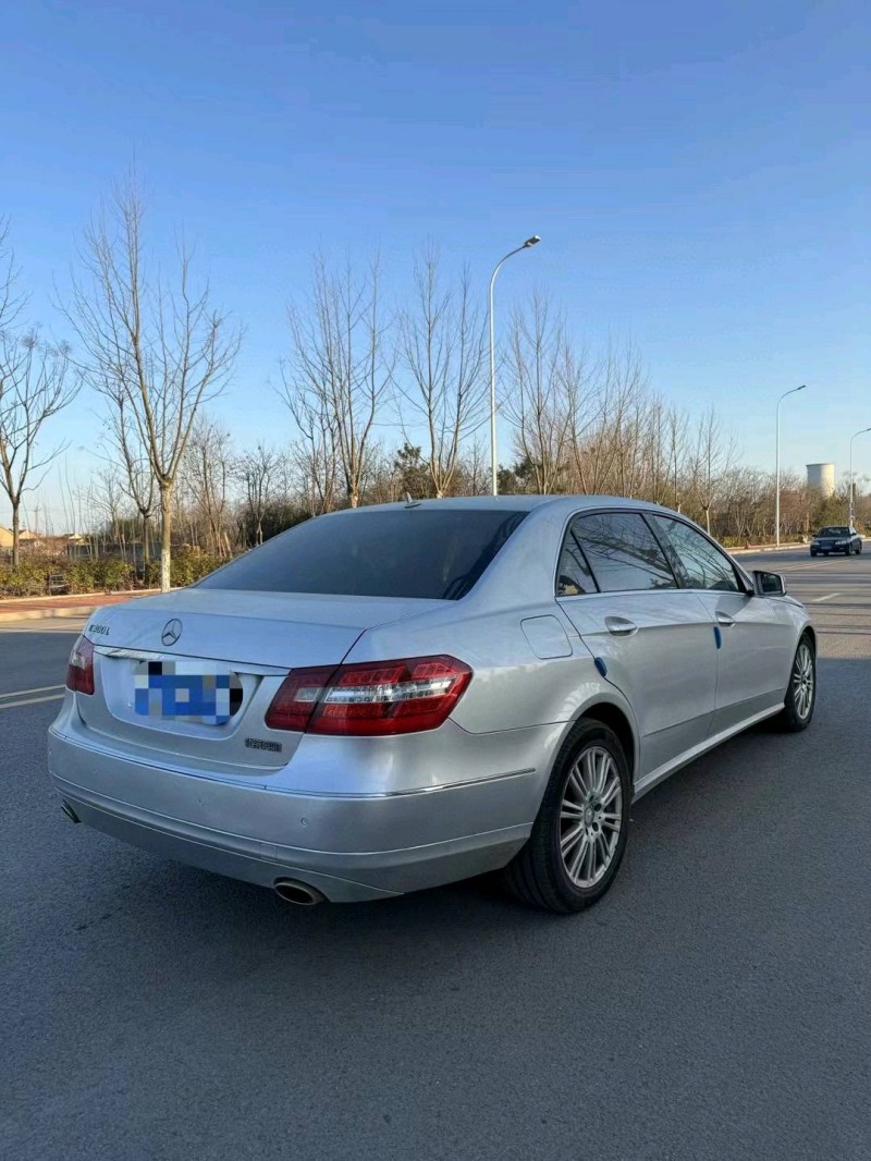 青岛12年奔驰E8