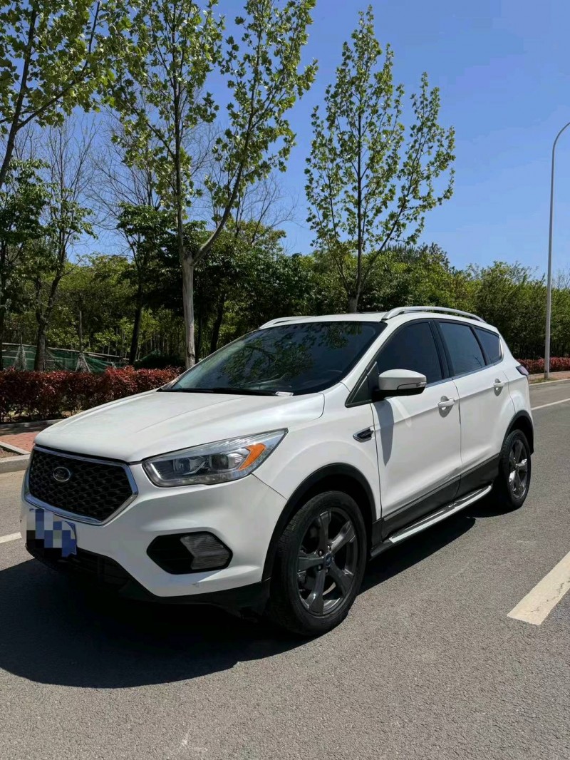 青岛19年福特翼虎2