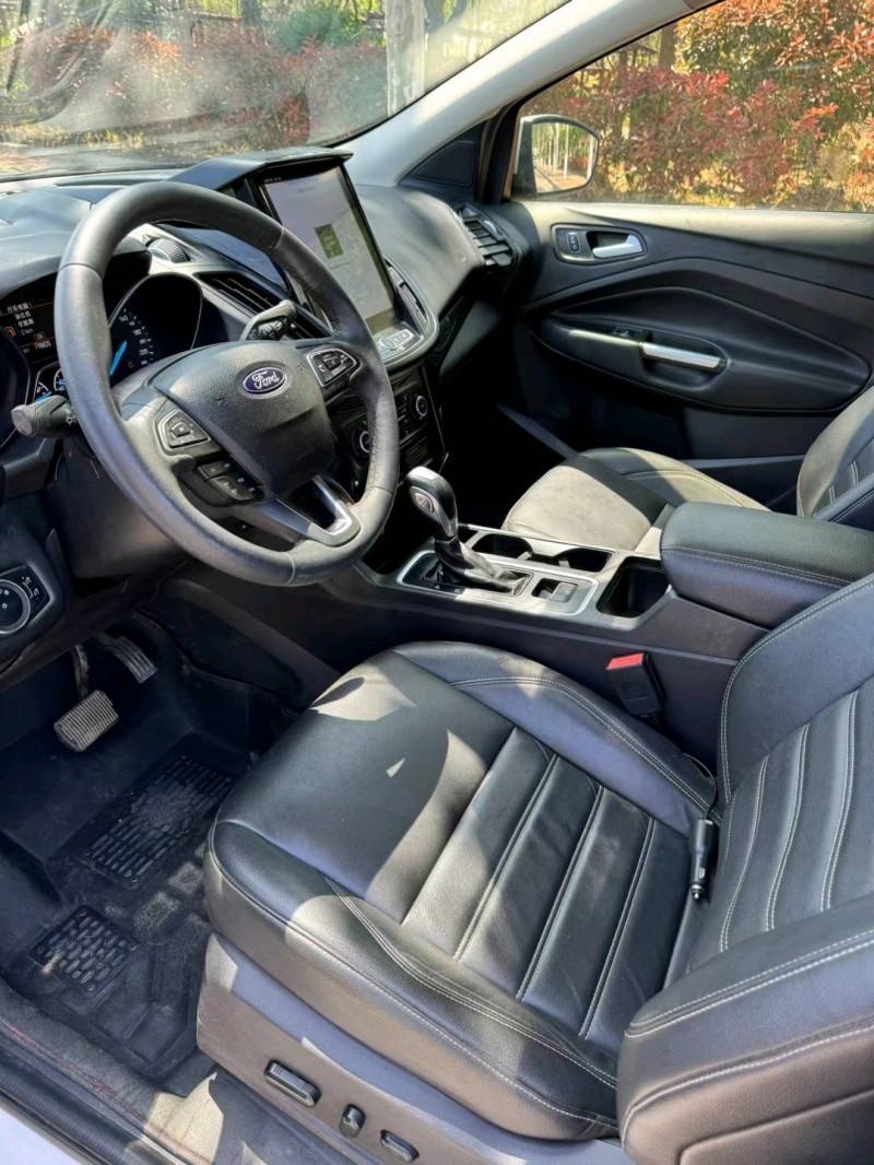 青岛19年福特翼虎5