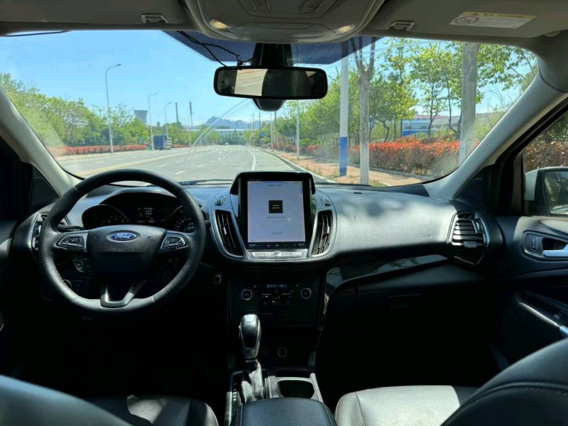 青岛19年福特翼虎6