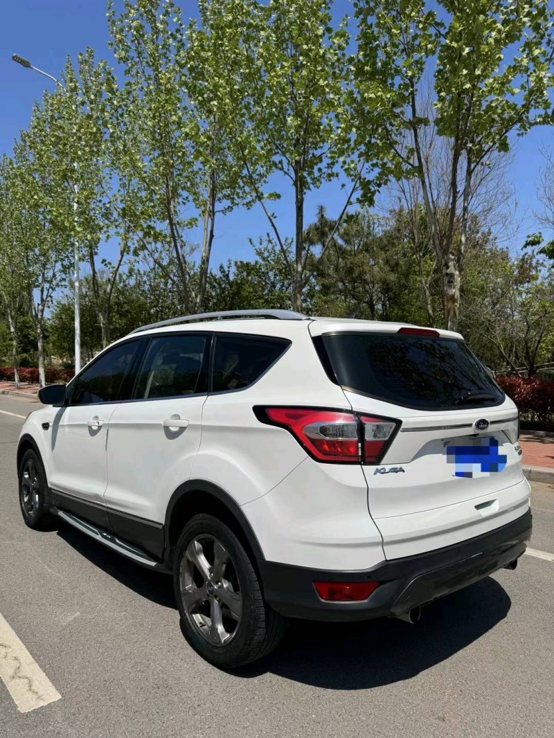 青岛19年福特翼虎8