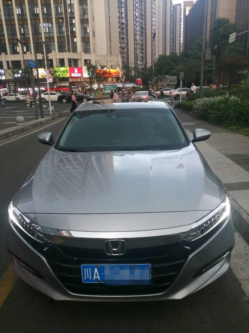 成都19年本田雅阁1