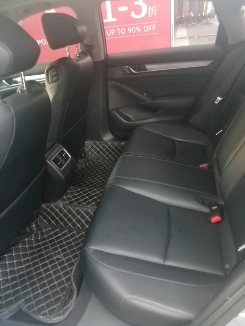 成都19年本田雅阁8